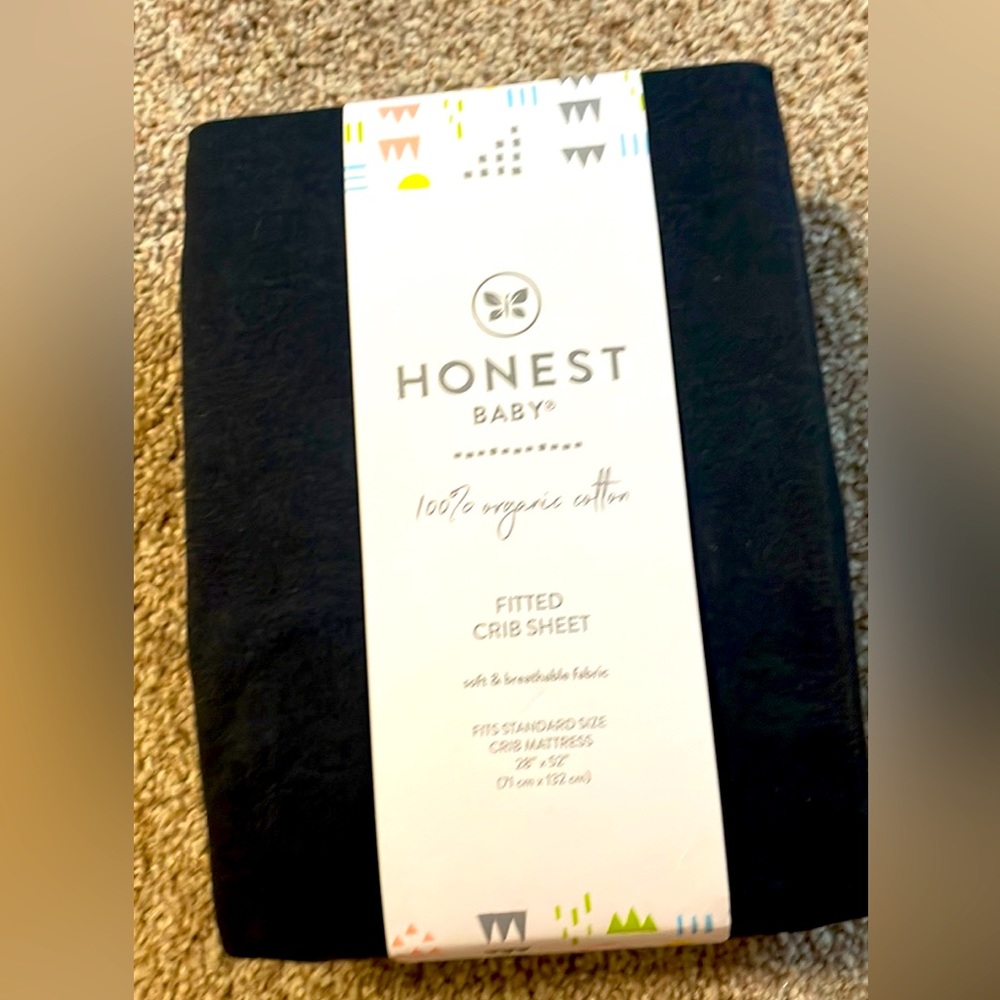 HONEST baby brand Organic cotton fitted crib sheet. Black.